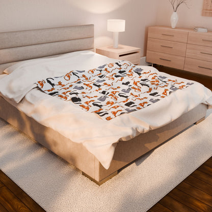 Cozy Cat Plush Blanket - Perfect for Cat Lovers and Home Decor